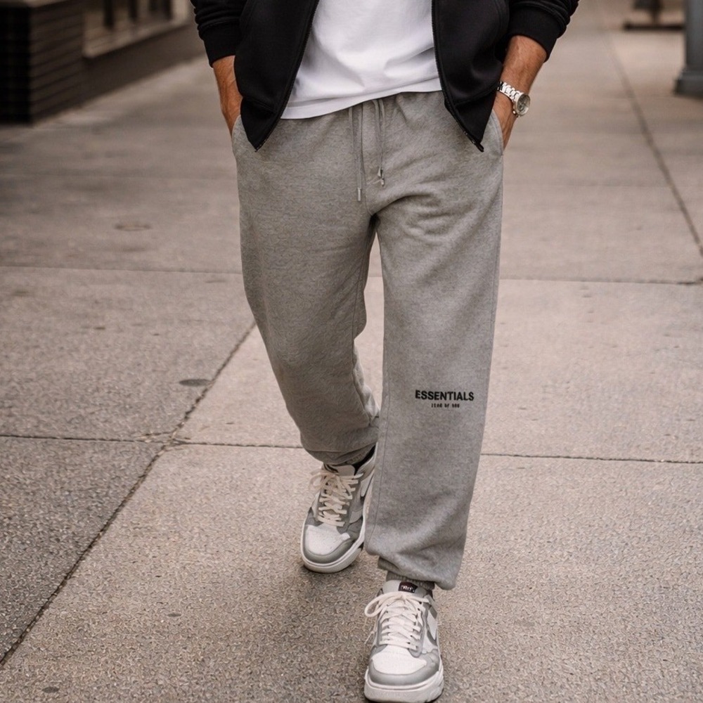 Fear of God Essentials Sweatpants Heather Grey Logo Joggers Mens Size S X1